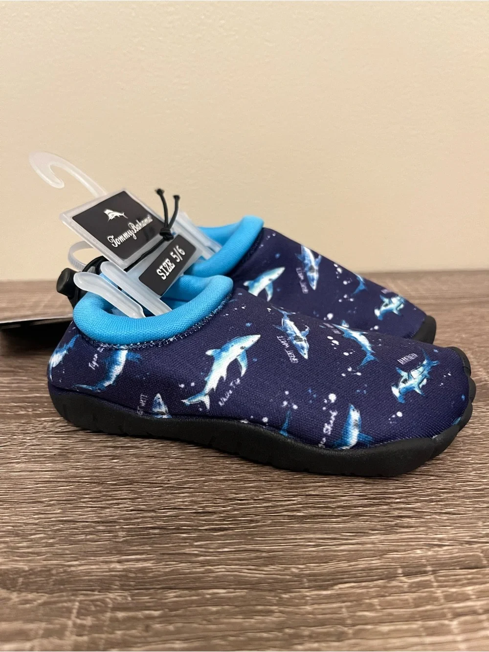 NWT Tommy Bahama Water Shoes Toddler Size 5/6 Blue Shark Print Summer Vacation